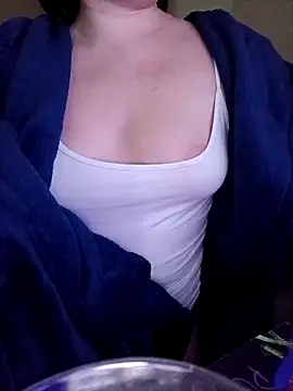 Snapshot of HornyCumBitch chatting on February 14, 2026, 5:02 pm HornyCumBitch online show from February 14, 2026, 5:02 pm