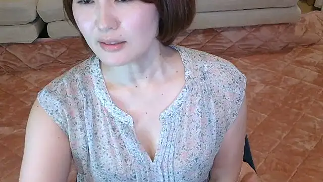 Snapshot of AI_channnnn chatting on March 1, 2026, 7:41 am AI channnnn online show from March 1, 2026, 7:41 am