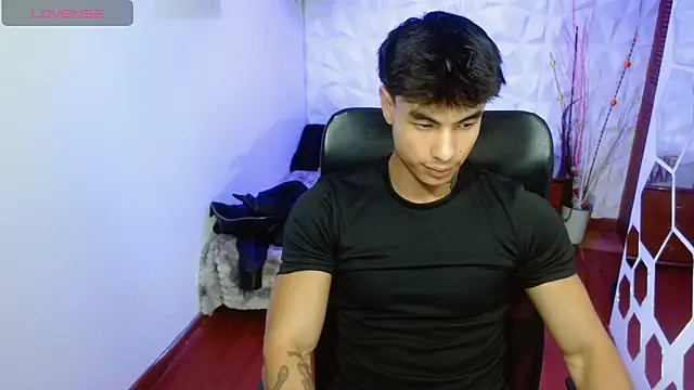 IanWest  online show from April 17, 2026, 8:00 pm