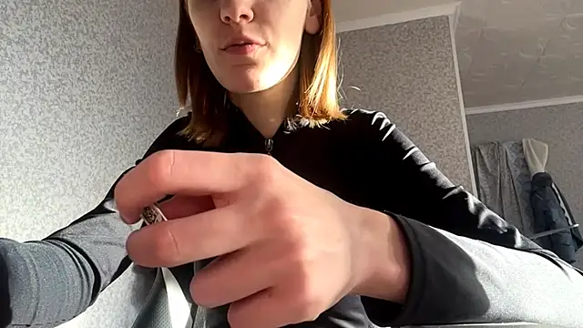 Snapshot of Sweety_Burger chatting on February 22, 2026, 12:18 pm Sweety Burger online show from February 22, 2026, 12:18 pm