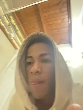 Snapshot of mondacuo3000 chatting on February 21, 2026, 12:29 pm mondacuo3000 online show from February 21, 2026, 12:29 pm