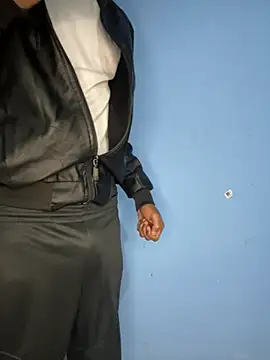 Snapshot of mondacuo3000 chatting on February 25, 2026, 6:46 am mondacuo3000 online show from February 25, 2026, 6:46 am