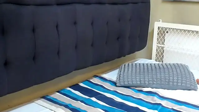 Snapshot of BigBunSquirt chatting on April 9, 2026, 7:14 am BigBunSquirt online show from April 9, 2026, 7:14 am