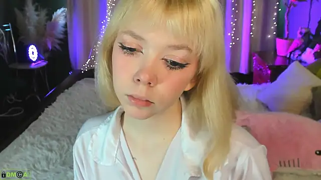 Rochelle kitty online show from March 21, 2026, 1:26 pm