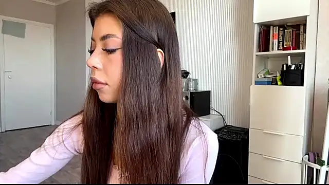 You Club Winx online show from April 2, 2026, 7:37 am