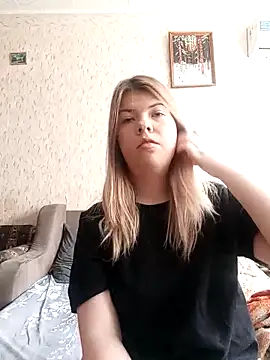 Snapshot of EvaTallor chatting on March 3, 2026, 6:42 am EvaTallor online show from March 3, 2026, 6:42 am