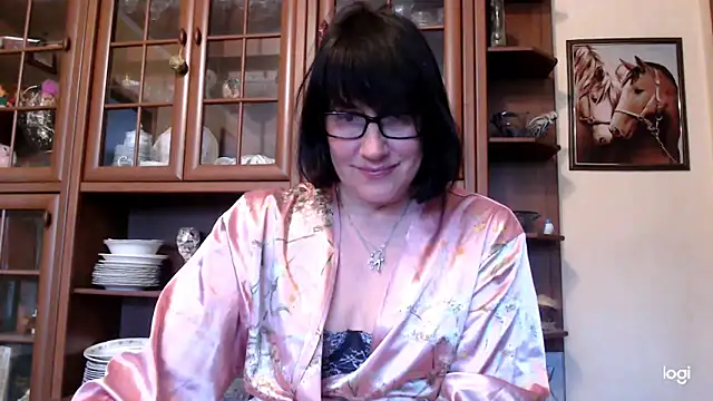 Vlastelina online show from April 28, 2026, 2:21 pm
