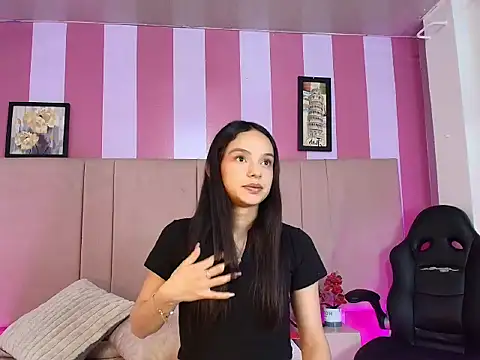 Snapshot of Sweet_Sofiii_ chatting on February 23, 2026, 8:09 pm Sweet Sofiii online show from February 23, 2026, 8:09 pm