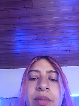 lunabloom2 online show from March 3, 2026, 2:02 pm