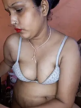 Nency Love143 online show from June 14, 2026, 6:42 pm