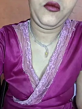 Nency Love143 online show from June 24, 2026, 6:17 pm