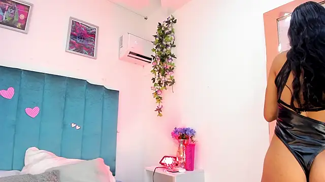 Snapshot of afroditaevans_ chatting on March 3, 2026, 1:18 pm afroditaevans online show from March 3, 2026, 1:18 pm