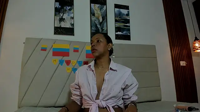 Snapshot of samaraa_smith1 chatting on July 4, 2026, 12:43 pm samaraa smith1 online show from July 4, 2026, 12:43 pm