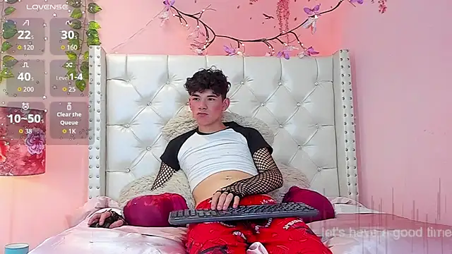 Snapshot of Philippsx chatting on February 14, 2026, 4:56 am Philippsx online show from February 14, 2026, 4:56 am