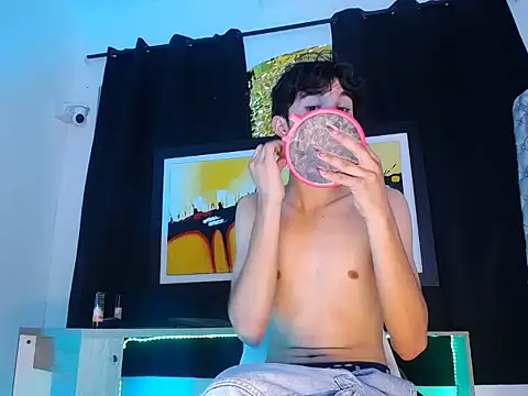 jullian ricci online show from March 25, 2026, 7:46 pm