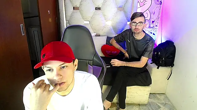 Top and bottom online show from March 7, 2026, 8:25 pm