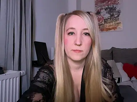 Ninimaus online show from February 13, 2026, 9:37 pm