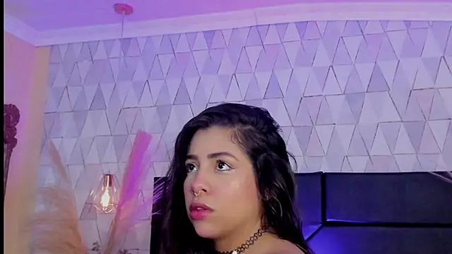 Snapshot of CloheBell chatting on February 26, 2026, 11:43 am CloheBell online show from February 26, 2026, 11:43 am