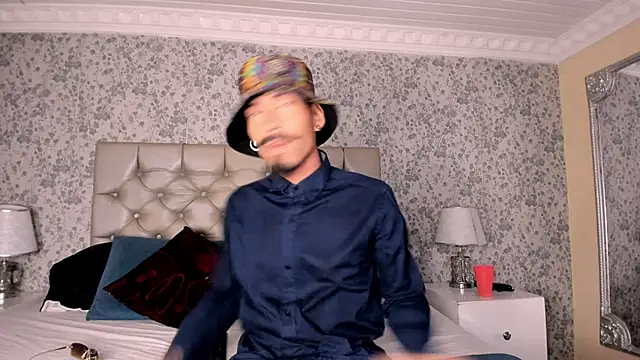 NoaahTylor online show from April 1, 2026, 9:12 pm