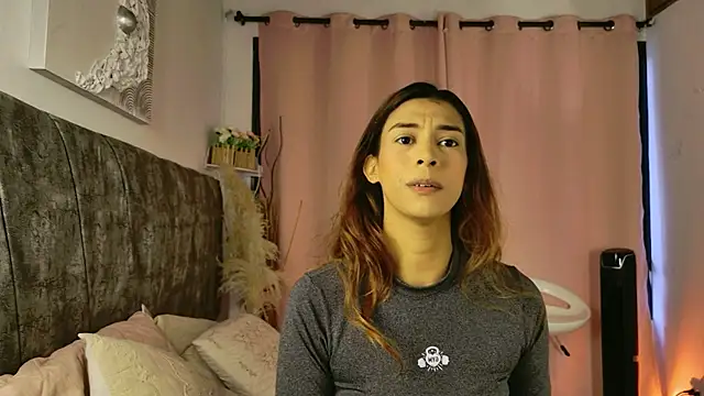 Snapshot of MelanyStone_ chatting on February 23, 2026, 12:17 pm MelanyStone online show from February 23, 2026, 12:17 pm