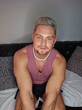 Snapshot of EddyRise- chatting on February 19, 2026, 6:49 pm EddyRise- online show from February 19, 2026, 6:49 pm