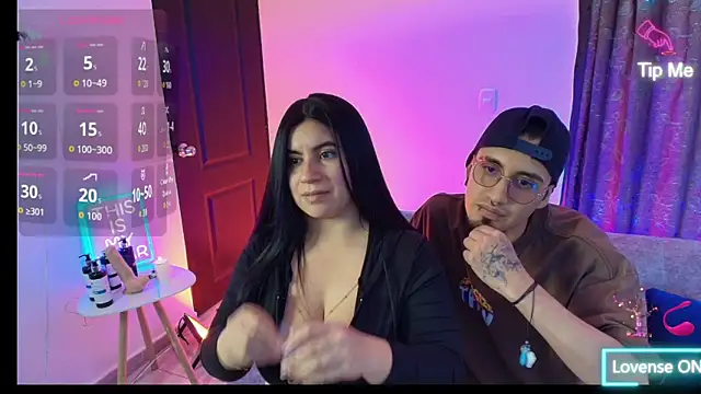 LATINLOVERS 1 online show from February 18, 2026, 5:53 pm