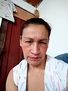 Snapshot of Layla_Zaid chatting on February 25, 2026, 1:55 pm Layla Zaid online show from February 25, 2026, 1:55 pm