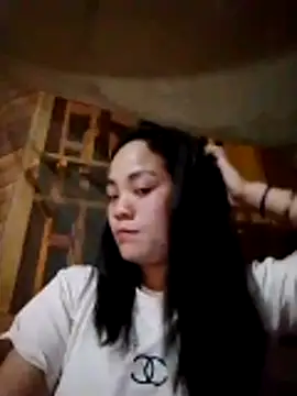 Snapshot of molly-xx chatting on February 24, 2026, 3:13 pm molly-xx online show from February 24, 2026, 3:13 pm