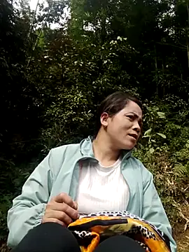 Snapshot of molly-xx chatting on February 22, 2026, 8:17 am molly-xx online show from February 22, 2026, 8:17 am