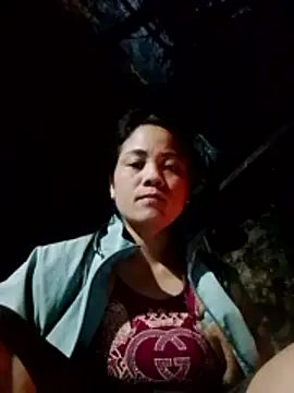 Snapshot of molly-xx chatting on February 27, 2026, 11:59 pm molly-xx online show from February 27, 2026, 11:59 pm