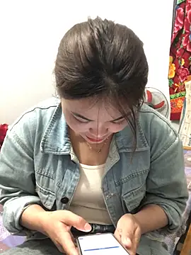 newbaby1 online show from February 25, 2026, 1:33 pm