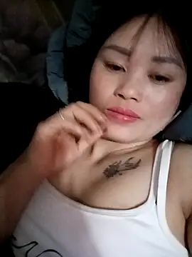 luna-rosax online show from February 23, 2026, 11:05 pm