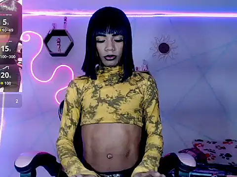 Snapshot of Violeta_R_ chatting on February 20, 2026, 11:17 pm Violeta R online show from February 20, 2026, 11:17 pm