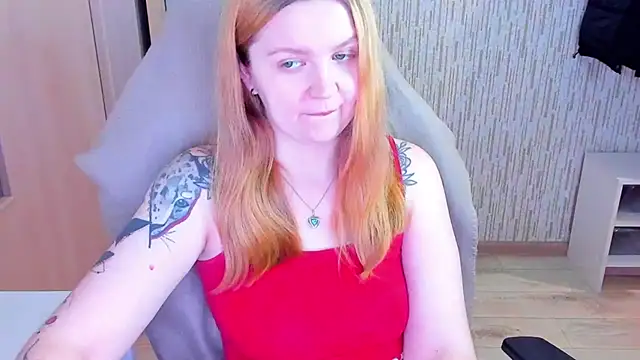 AnitaXVine online show from February 25, 2026, 5:57 pm