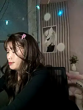 Snapshot of Girl-crazy1 chatting on February 22, 2026, 1:13 pm Girl-crazy1 online show from February 22, 2026, 1:13 pm