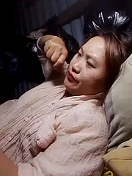 bany-lee online show from April 13, 2026, 1:26 pm