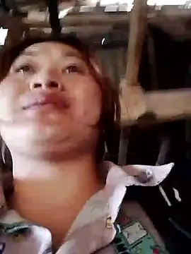 Snapshot of bany-lee chatting on February 26, 2026, 12:43 am bany-lee online show from February 26, 2026, 12:43 am