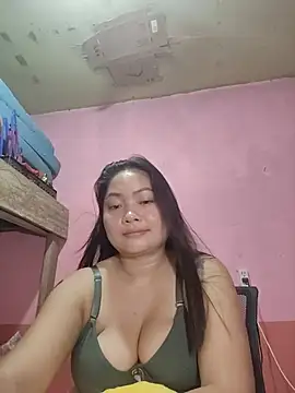 sweety pie18 online show from February 19, 2026, 11:56 pm