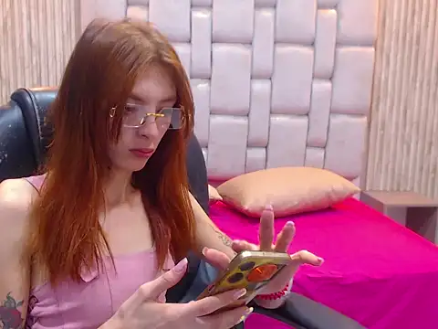 barby jones25 online show from April 7, 2026, 2:41 pm