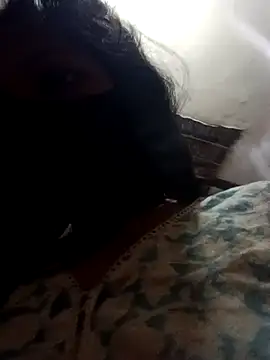 Desi Couple P online show from February 28, 2026, 1:27 am