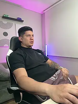  robertobaggioo online show from February 22, 2026, 12:18 pm