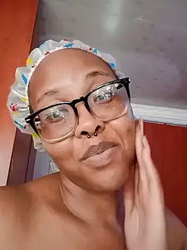 Snapshot of ShantelBootyBoobs chatting on June 10, 2026, 8:59 am ShantelBootyBoobs online show from June 10, 2026, 8:59 am
