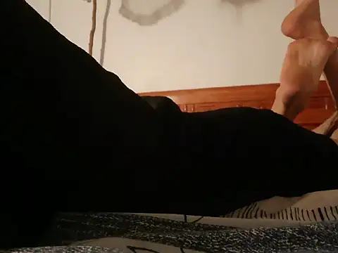 Snapshot of rubynotme chatting on February 18, 2026, 1:29 pm rubynotme online show from February 18, 2026, 1:29 pm