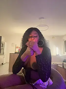 Blackrubiss online show from February 16, 2026, 9:02 pm