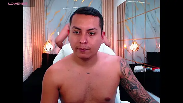 vanessa f online show from April 7, 2026, 7:37 pm