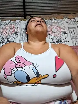 Juli Powl online show from April 14, 2026, 2:27 am