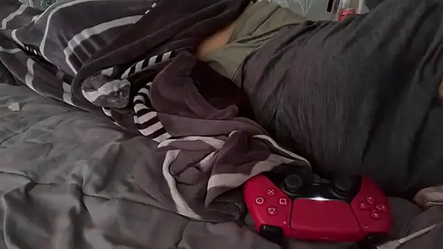 hugeindiantitties online show from March 11, 2026, 2:55 pm