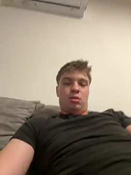 Snapshot of benab888 chatting on February 16, 2026, 4:38 pm benab888 online show from February 16, 2026, 4:38 pm