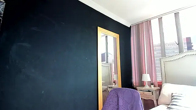 Snapshot of madii_lenon chatting on February 27, 2026, 7:24 pm madii lenon online show from February 27, 2026, 7:24 pm