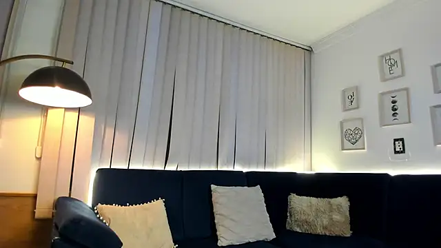 Snapshot of madii_lenon chatting on February 24, 2026, 3:07 am madii lenon online show from February 24, 2026, 3:07 am